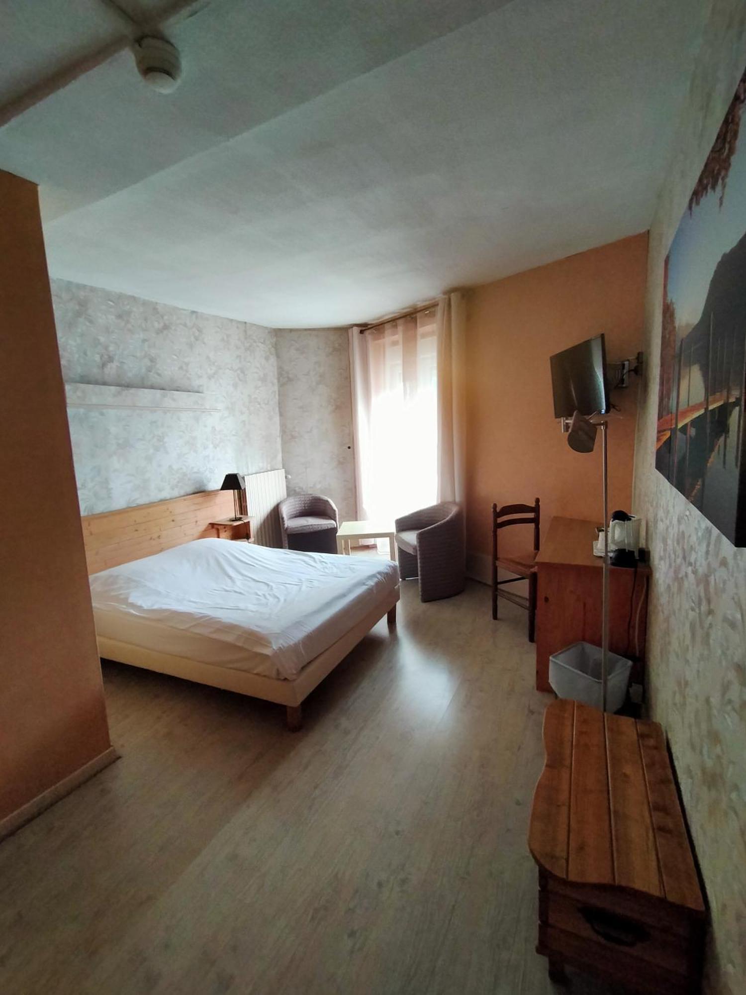 Hotel Les Alpes Allevard Cameră foto